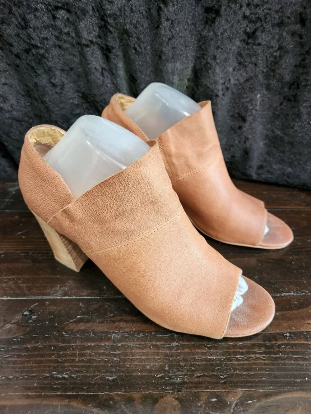 Adam Tucker McKenna Brown Leather Peep-toe Block Heel Sandal/Sz. 9.5 - Picture 3 of 7